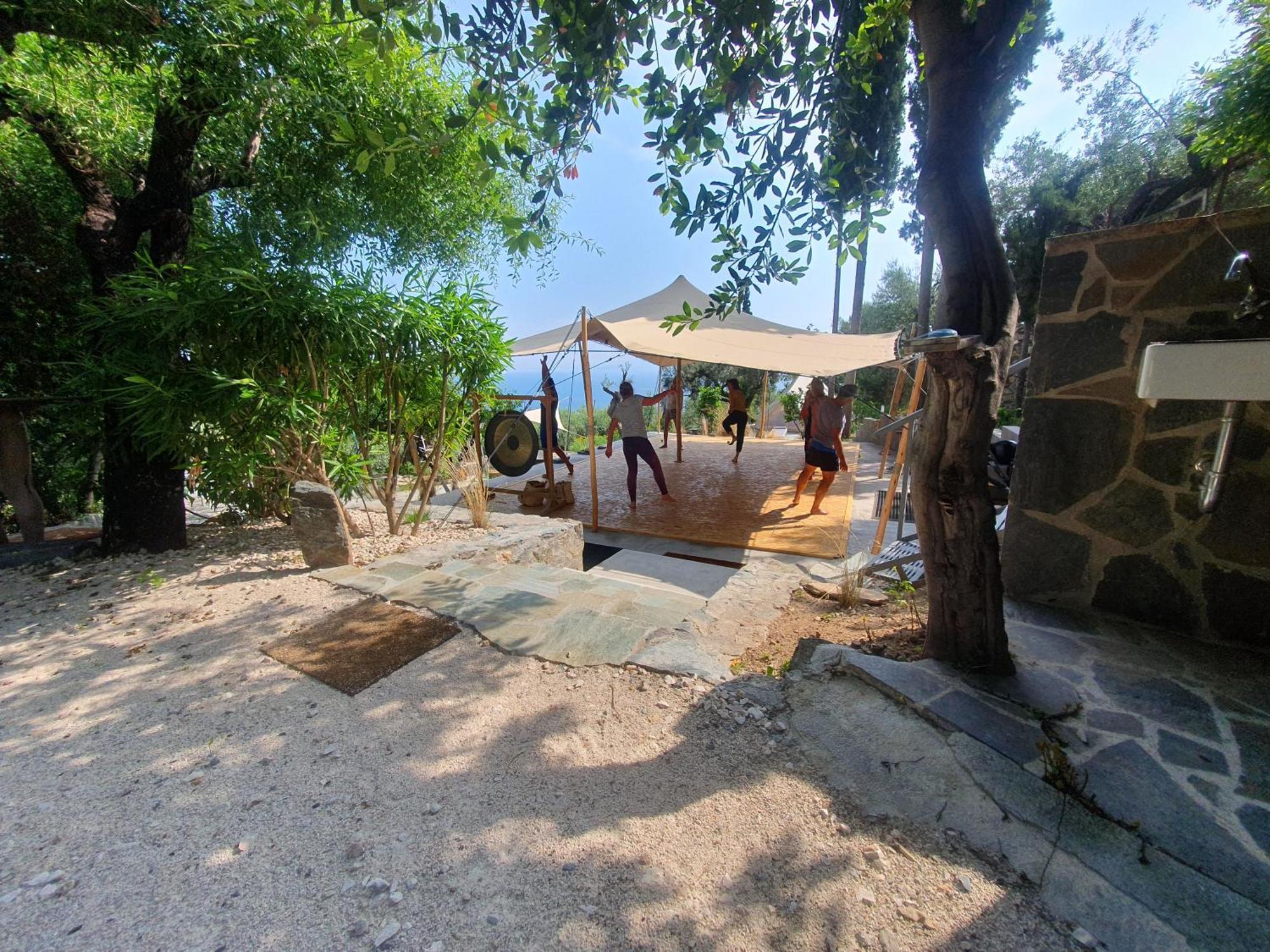 Studios Kyparissi & Spa Tirós Exterior foto