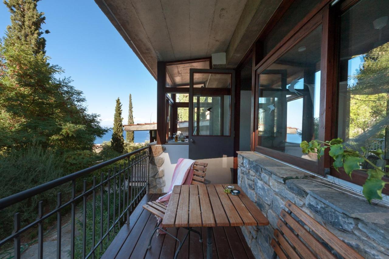 Studios Kyparissi & Spa Tirós Exterior foto